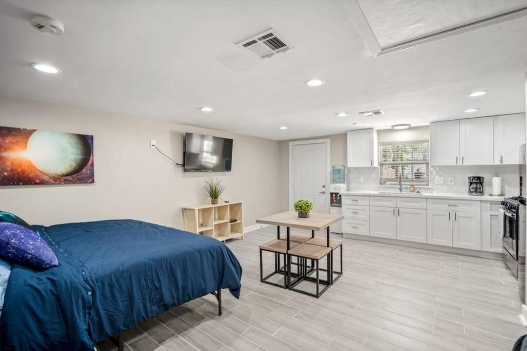 Vila Cosmic Studio At North Downtown Houston Exteriér fotografie